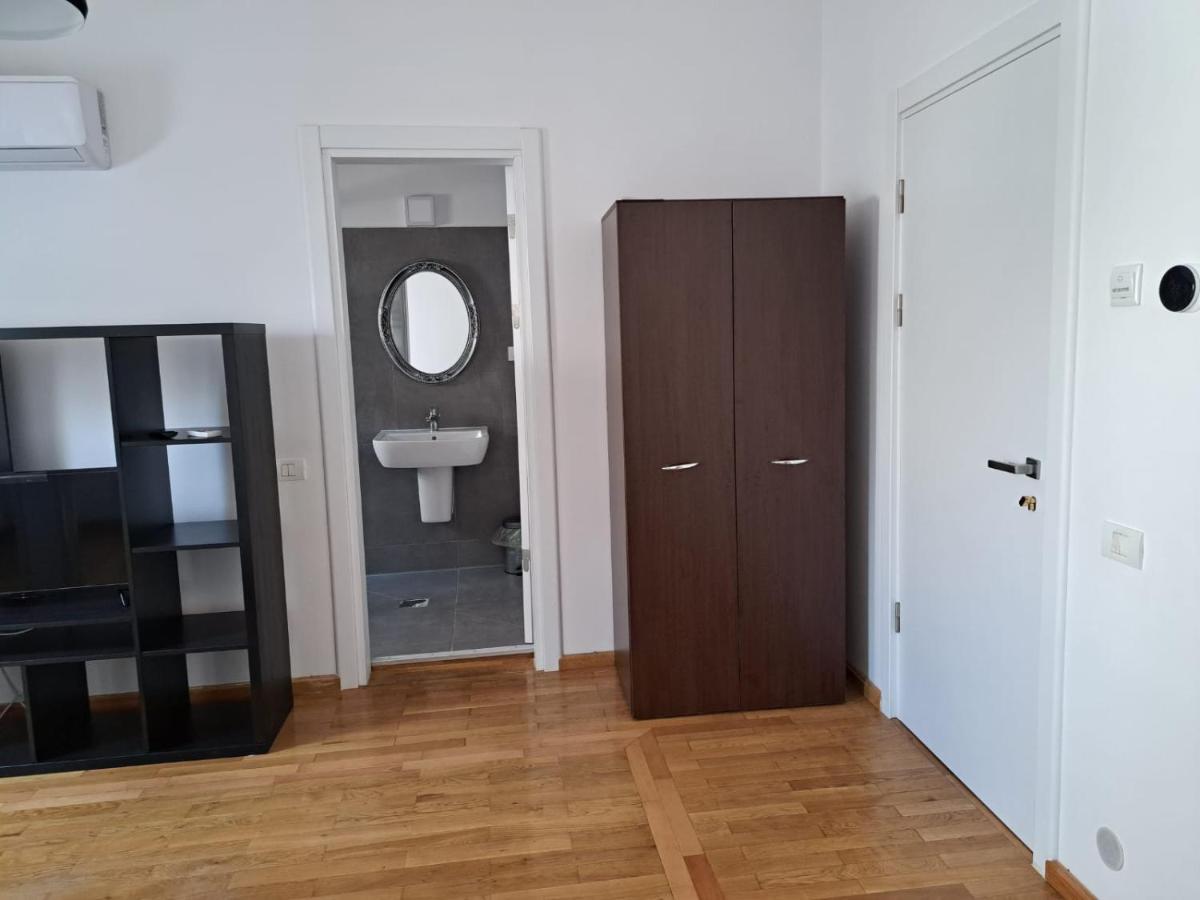 Vila Ris Bucharest Unirii ,Centru Luaran gambar