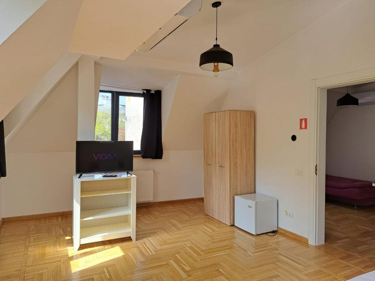 Vila Ris Bucharest Unirii ,Centru Luaran gambar