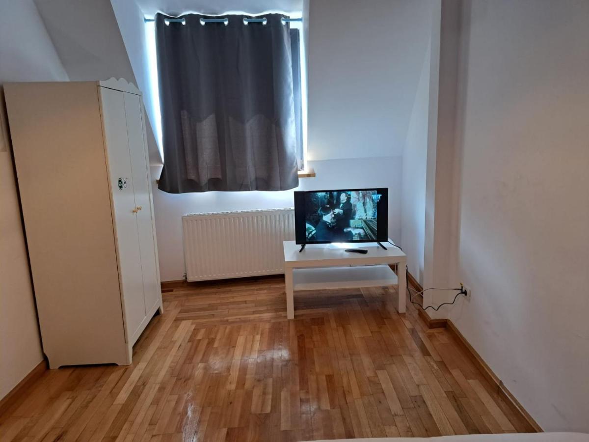 Vila Ris Bucharest Unirii ,Centru Luaran gambar