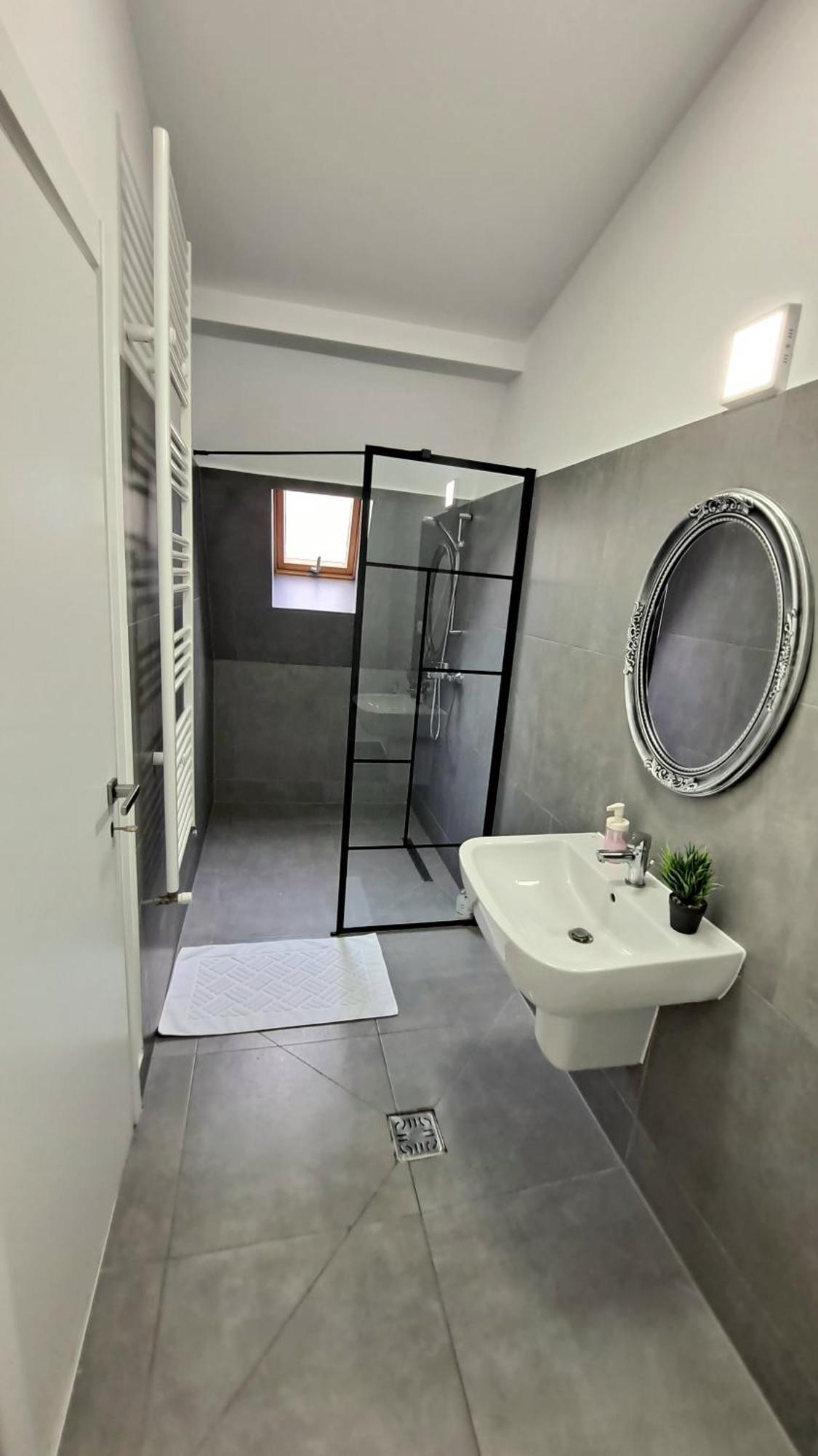 Vila Ris Bucharest Unirii ,Centru Luaran gambar